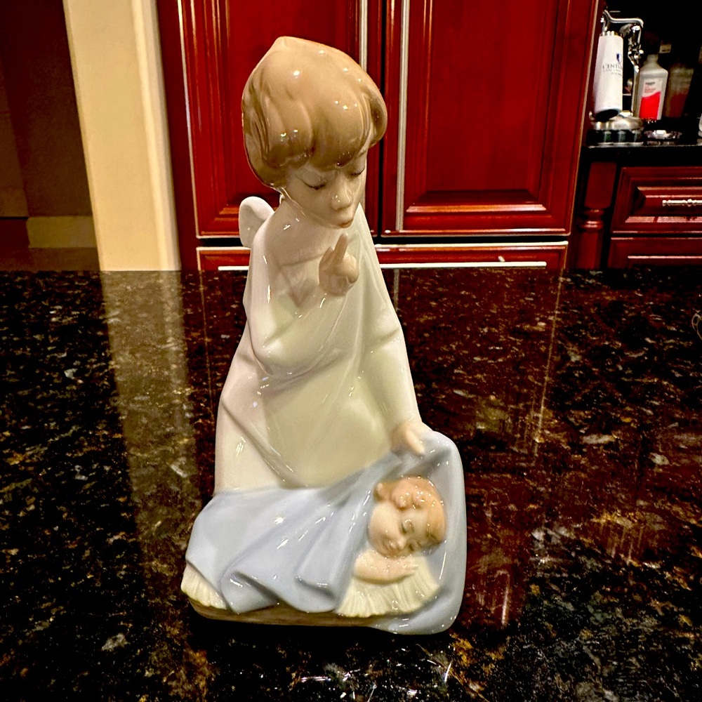 Lladro Angel With Sleeping Baby